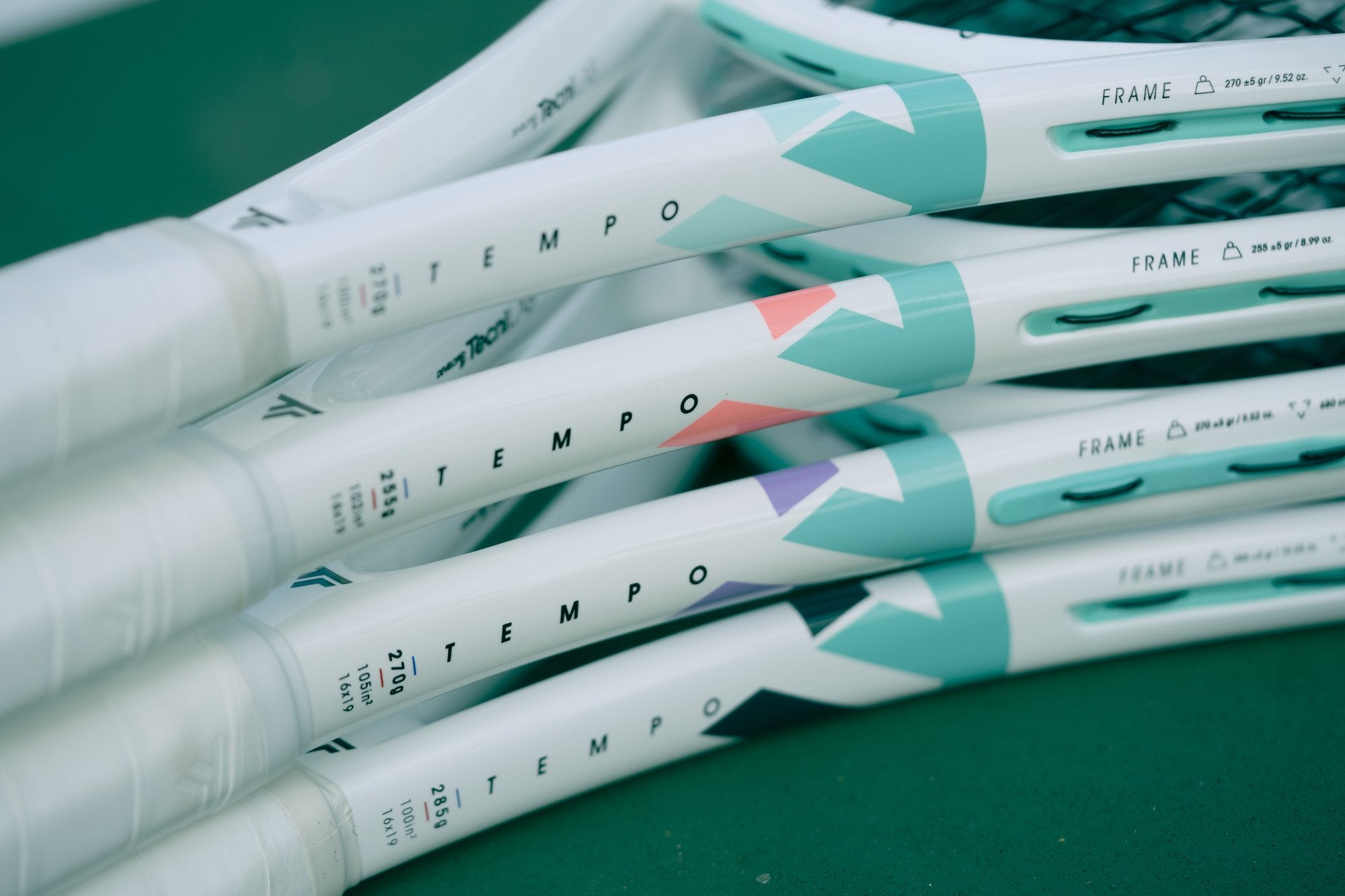 TEMPO TOUR Adult tennis racket