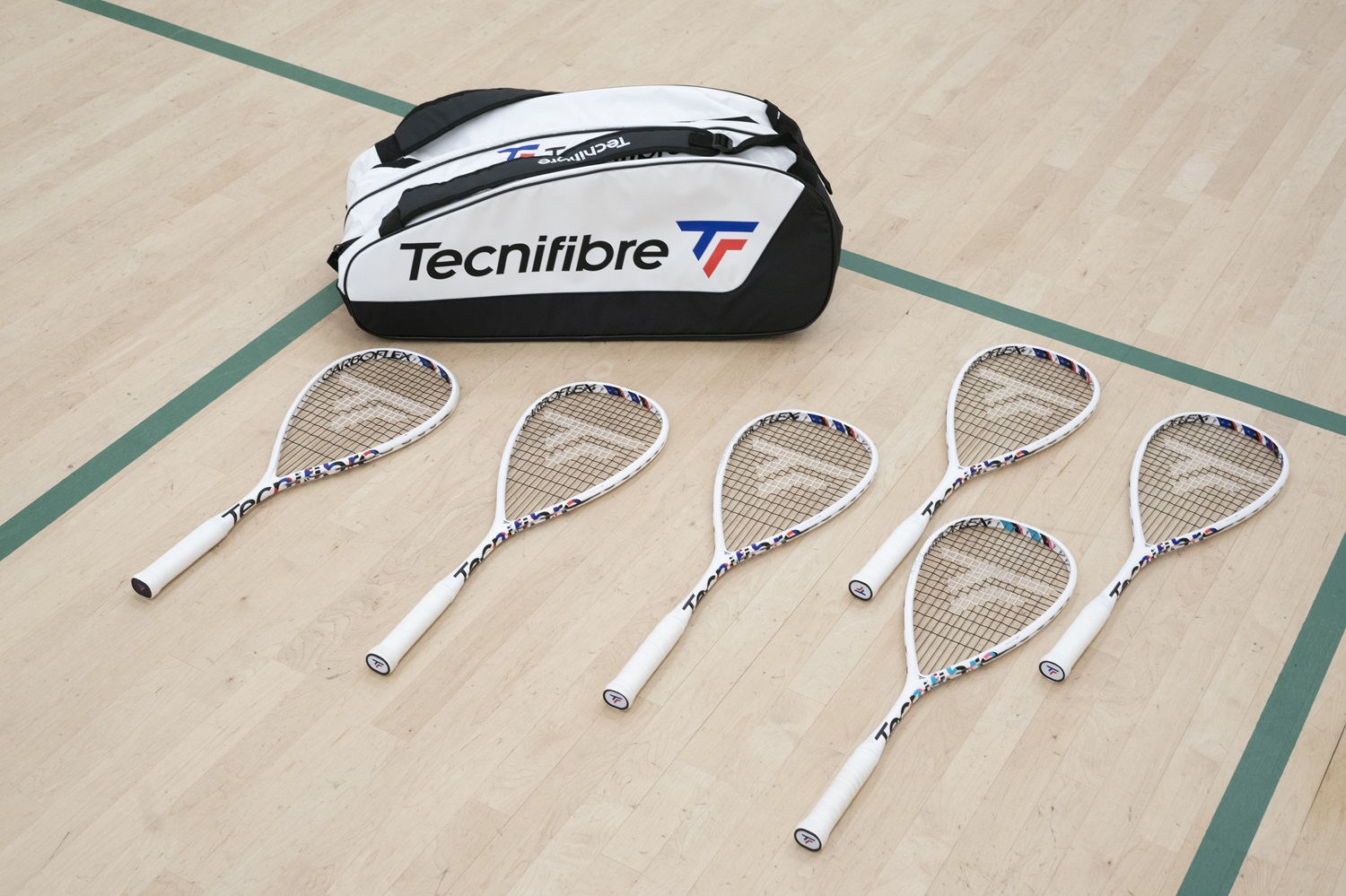 Junior squash racket CARBOFLEX JR 2024 Strung | Tecnifibre